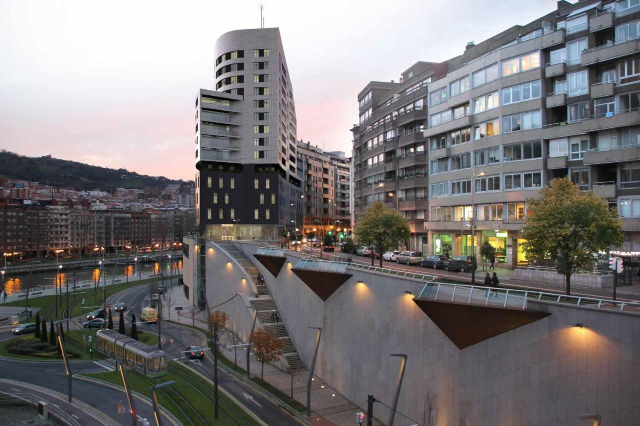 Apartmán Apartamento Frente Al Guggenheim Con Wifi Y Parking Privado Gratis Bilbao Exteriér fotografie